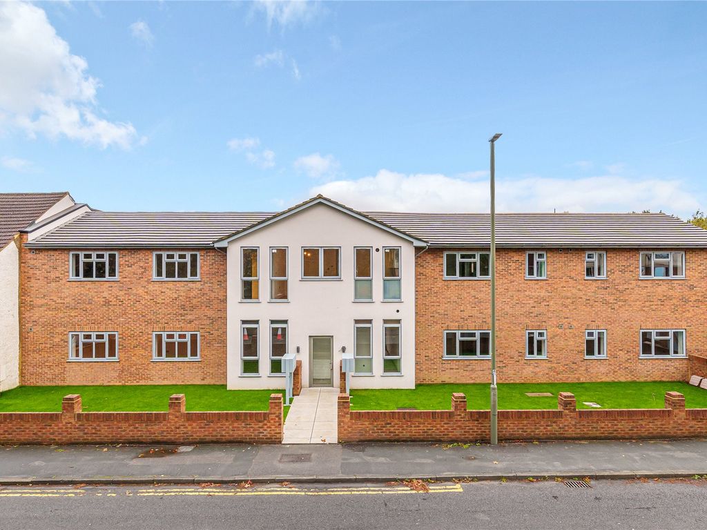 New home, 1 bed flat for sale in Deepcut, Camberley, Surrey GU16, £