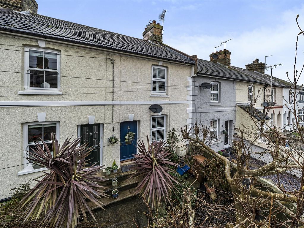 2 bed terraced house for sale in High Street, Halling, Rochester ME2