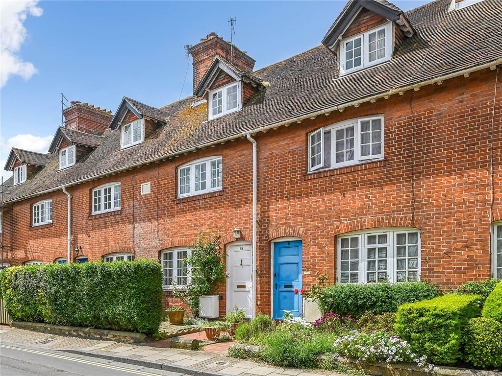 2 bed terraced house for sale in Little London, Chichester PO19, £