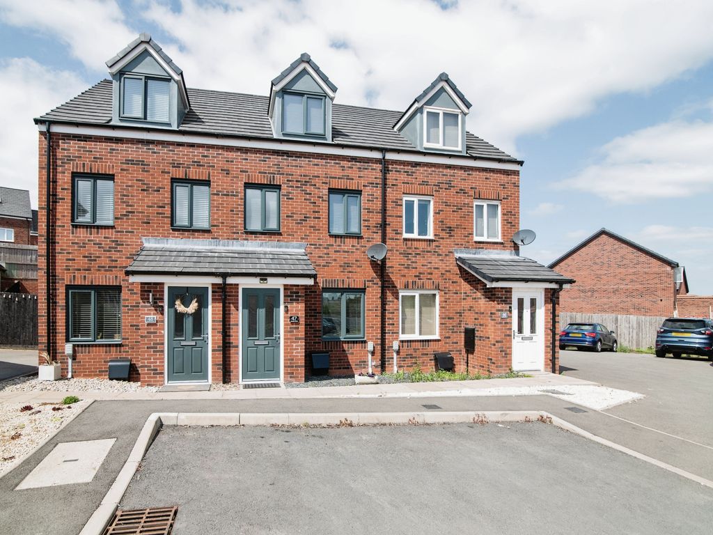 3 bed town house for sale in Laceby Close, Redditch B97, £250,000 Zoopla