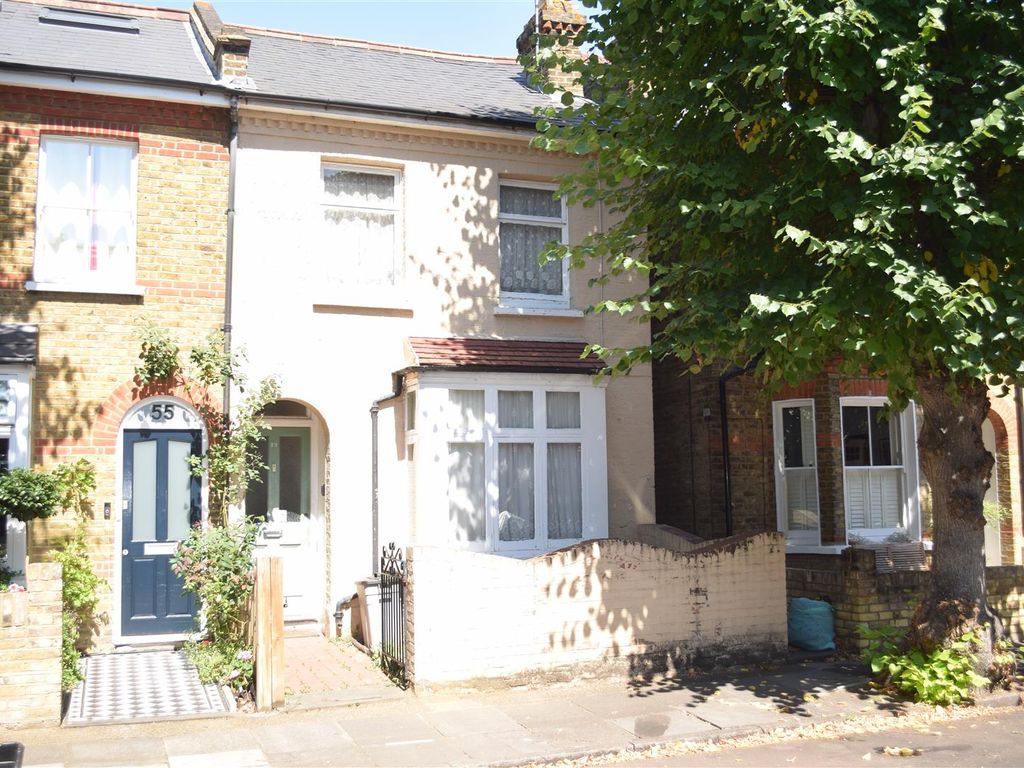3 bed semidetached house for sale in South Western Road, St Margarets
