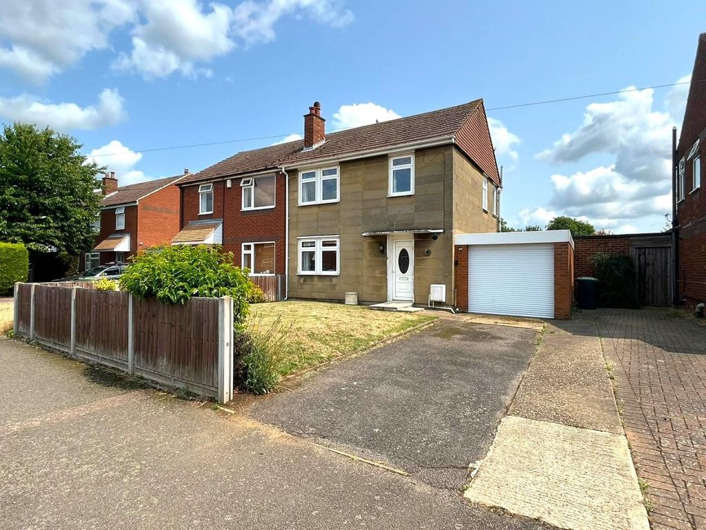 3 bed property for sale in Festival Road, Potton, Potton SG19 Zoopla