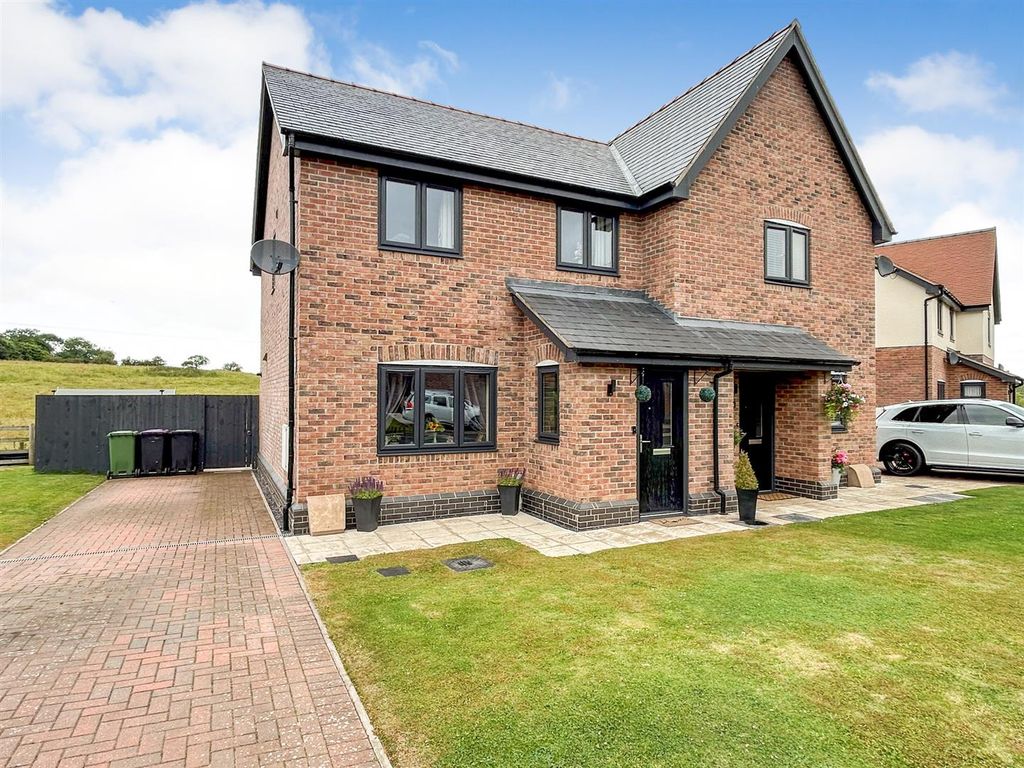 3 bed semidetached house for sale in Robert Jones Way, Park Hall