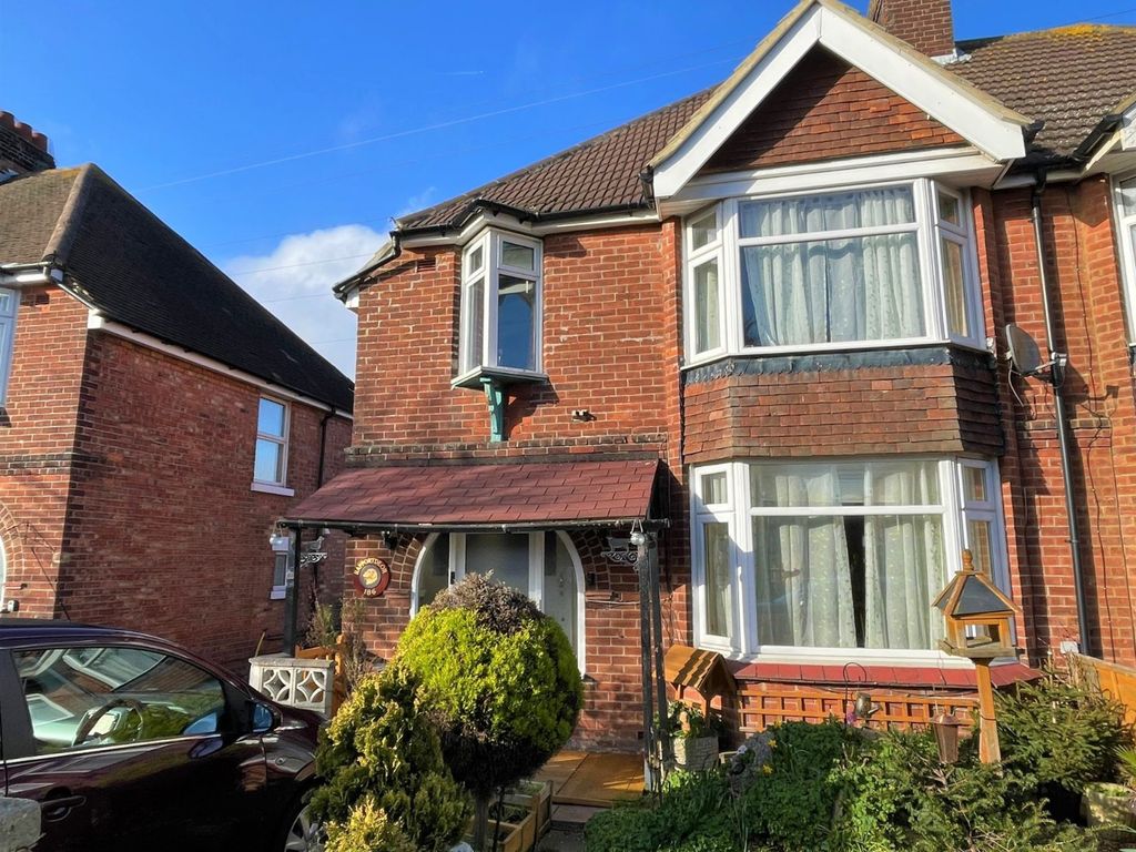3 bed semidetached house for sale in Shorncliffe Road, Folkestone