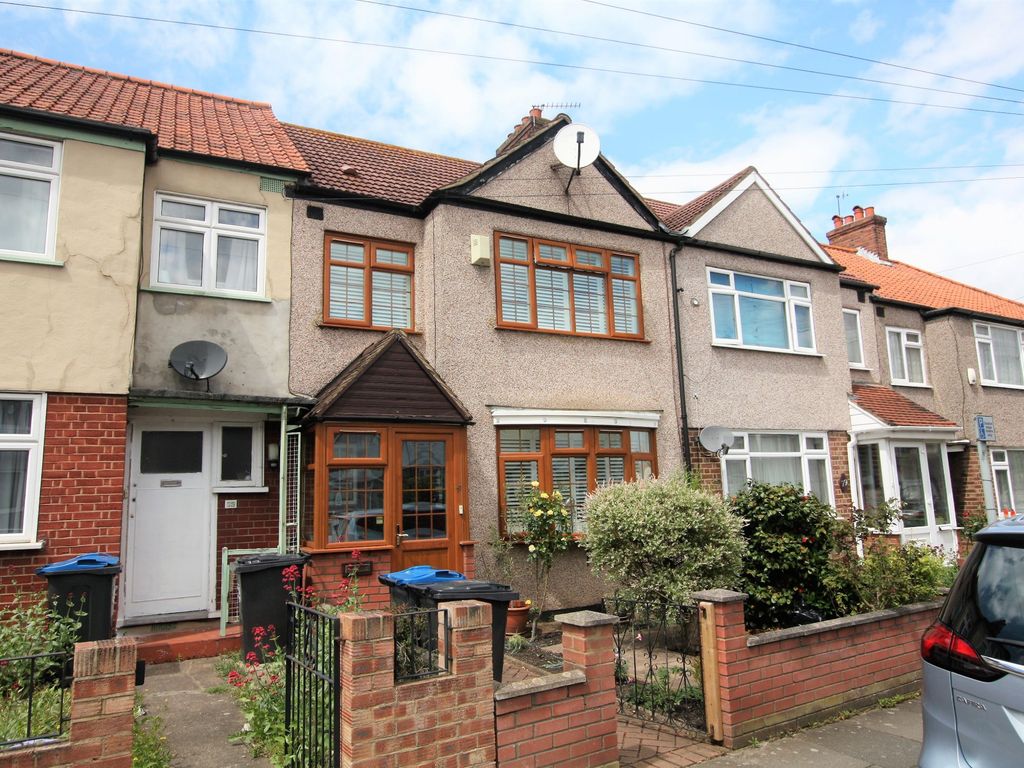 3 bed terraced house for sale in Abbotts Road, Mitcham CR4 Zoopla