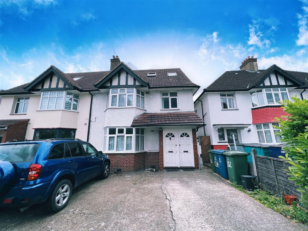5 bed semidetached house for sale in Whitchurch Lane, Canons Park
