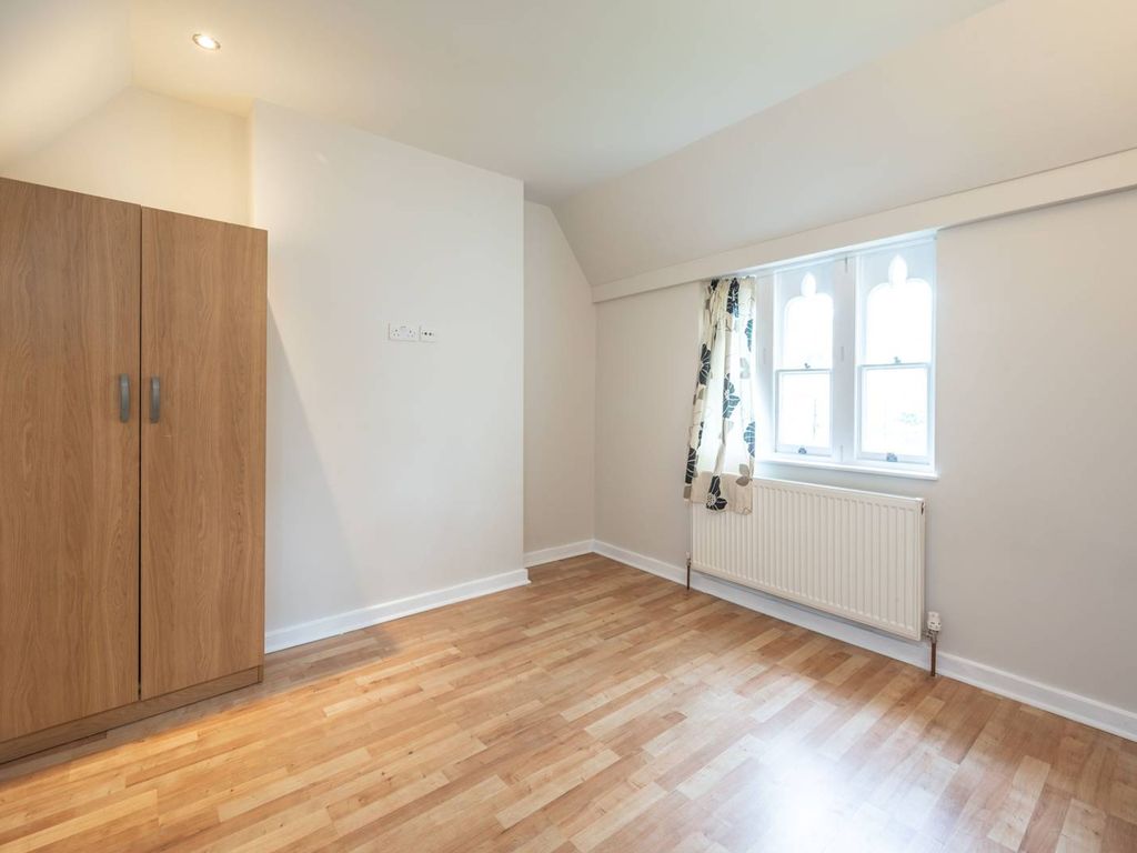 3 bed flat for sale in Pemberton Gardens, Tufnell Park, London N19, £