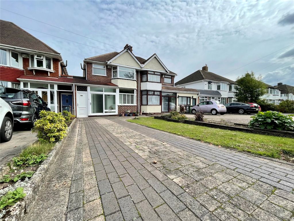 3 bed semidetached house for sale in Melton Avenue, Solihull B92 Zoopla