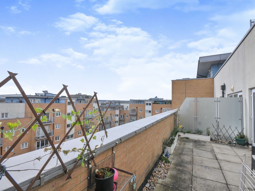 3 bed flat for sale in Peebles Court, 21 Whitestone Way, Croydon CR0