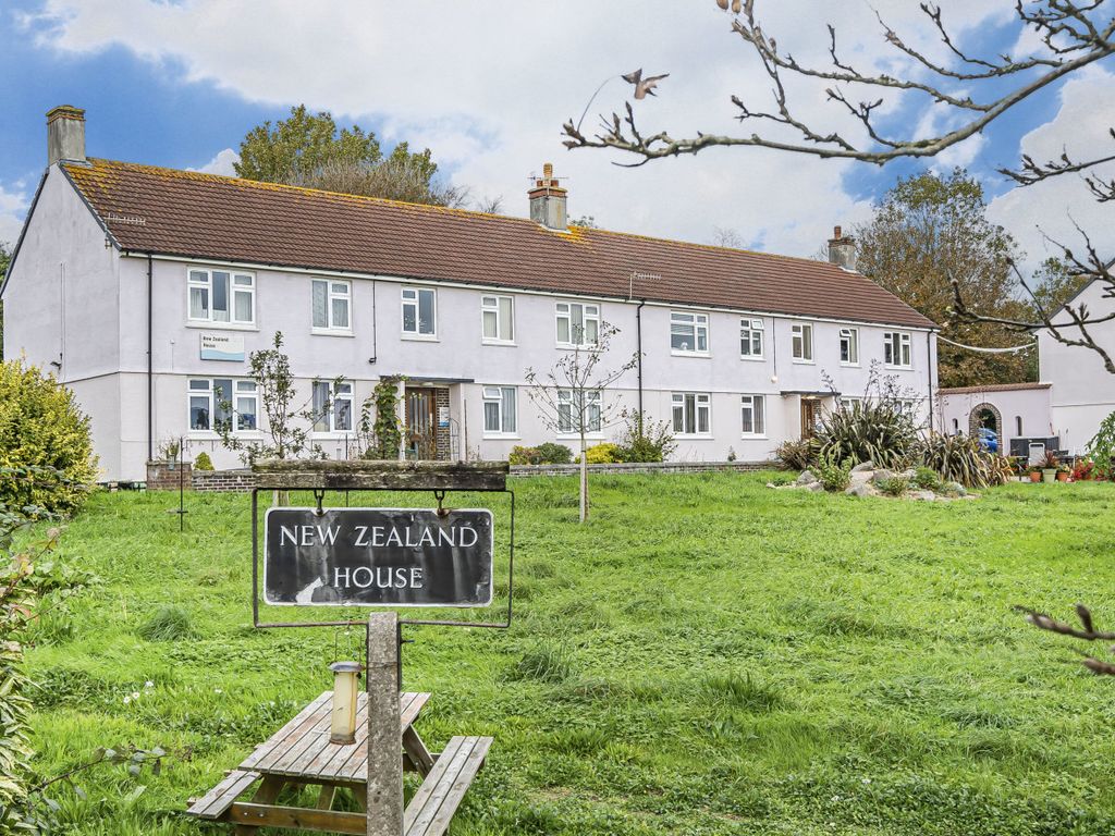 2 bed flat for sale in New Zealand House, Penlee Way, Plymouth, Devon