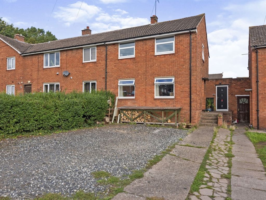 3 bed end terrace house for sale in Hermitage Way, StourportOnSevern