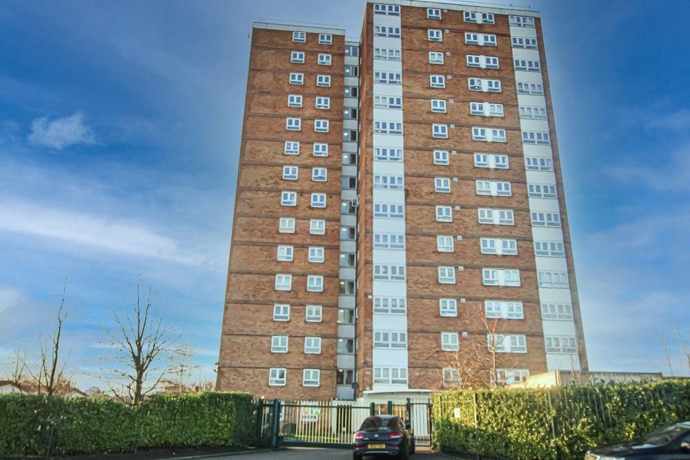 2 bed flat for sale in City View, Highclere Avenue, Salford M7 Zoopla