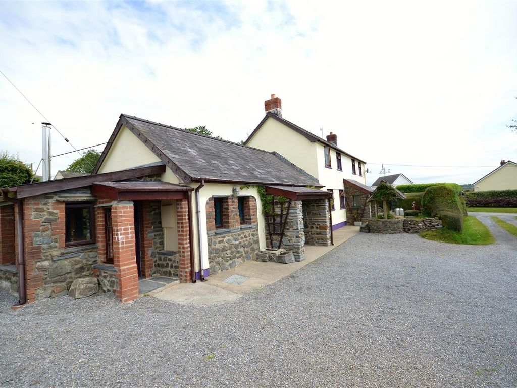 3 bed detached house for sale in Henllan Amgoed, Whitland SA34 Zoopla