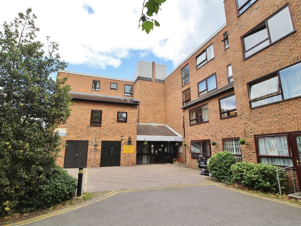 1 bed property for sale in Grove Road North, Southsea PO5 Zoopla