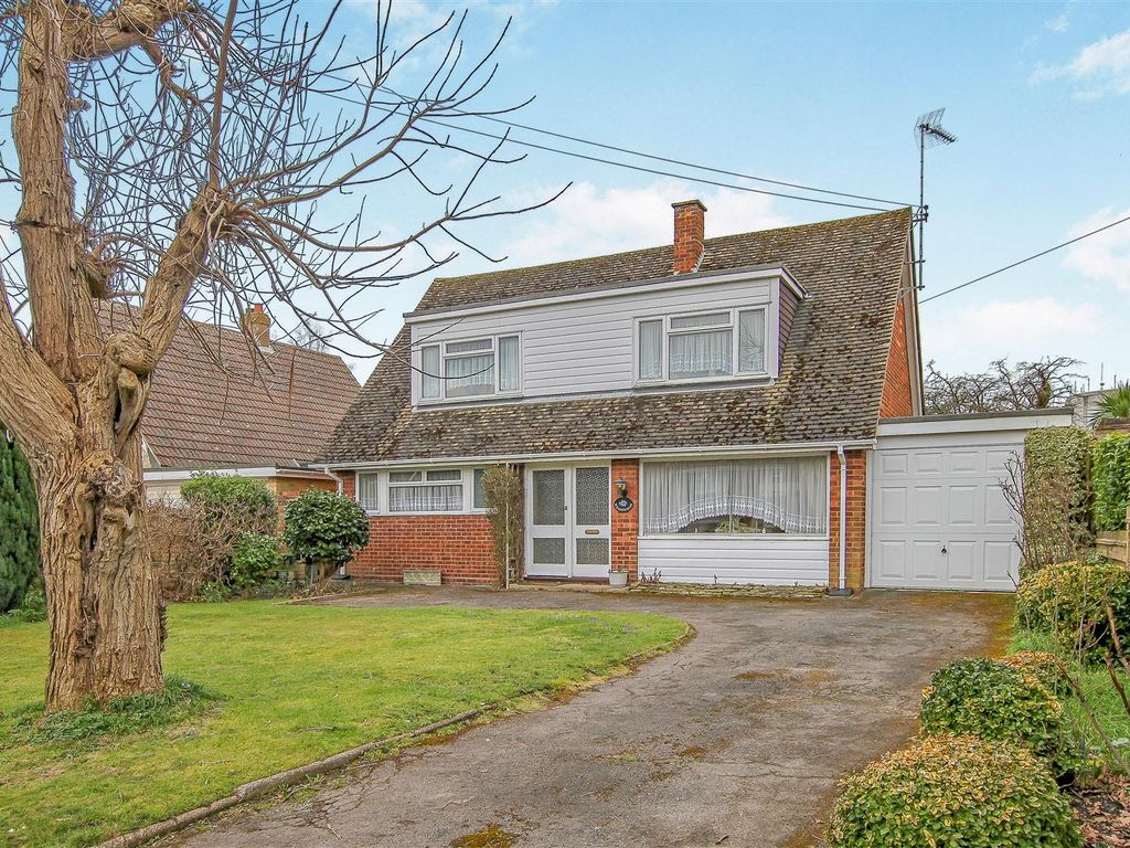 3 bed detached bungalow for sale in School Road, Kelvedon Hatch, Brentwood CM15 Zoopla