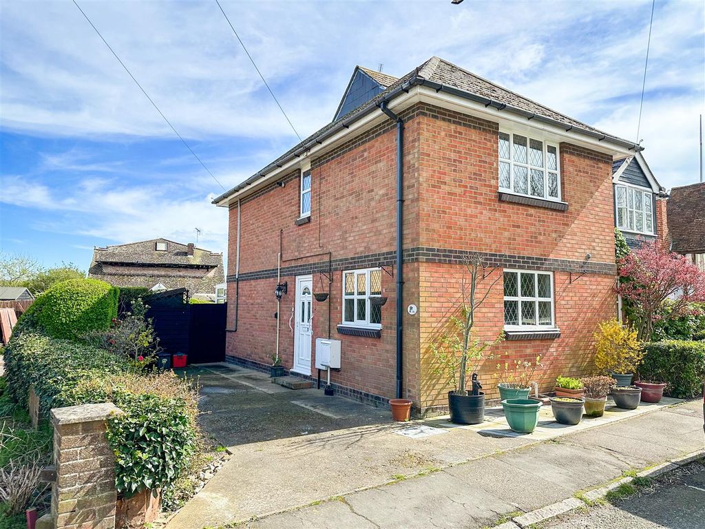 2 bed semidetached house for sale in Colchester Road, St. Osyth, Essex