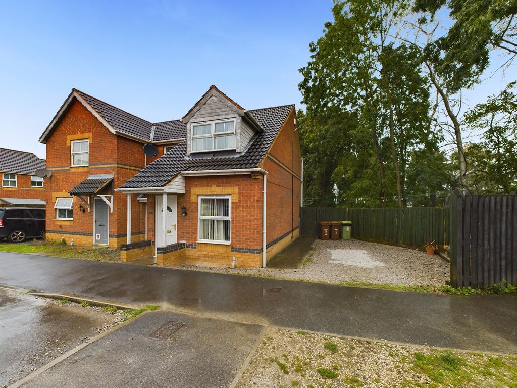 3 bed semidetached house for sale in Beachill Crescent, Havercroft