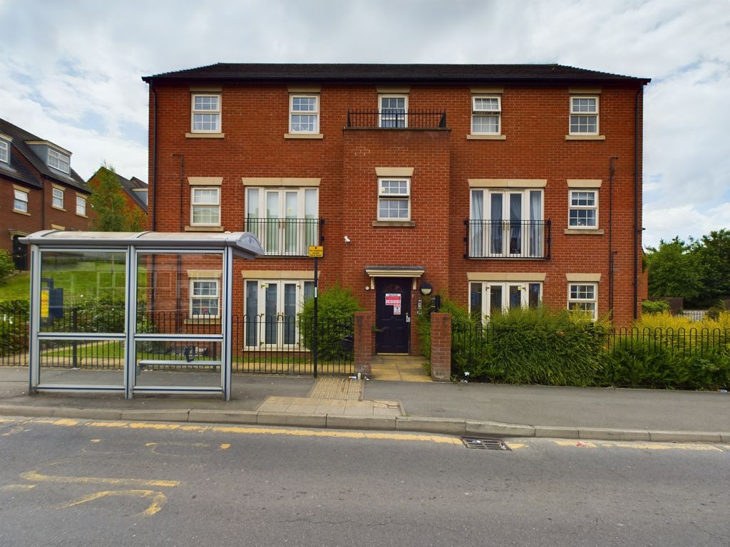 2 bed flat for sale in Staniforth Road, Darnall, Sheffield S9, £90,000