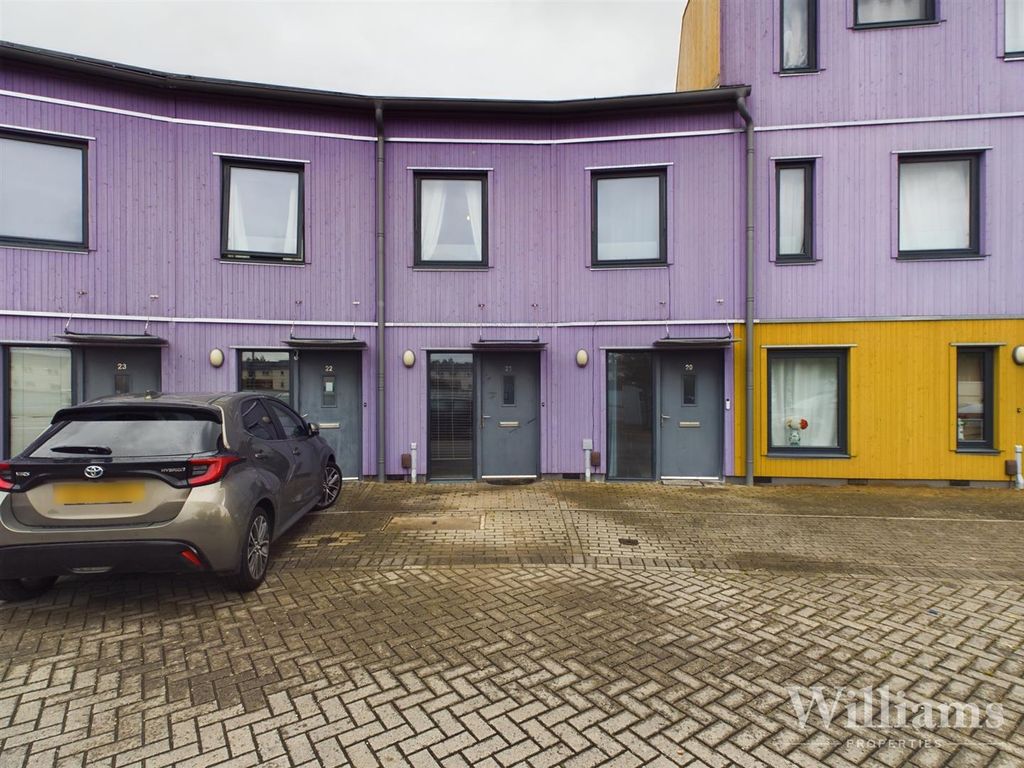 2 bed terraced house for sale in The Serpentine, Aylesbury HP19 Zoopla