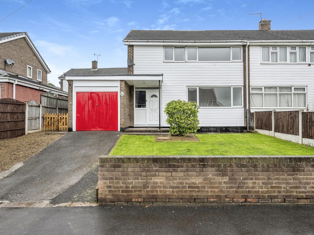 3 bed semidetached house for sale in Larch Road, Maltby, Rotherham S66
