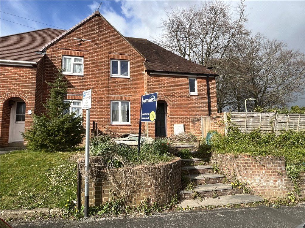 3 bed semidetached house for sale in Stanmore Lane, Winchester