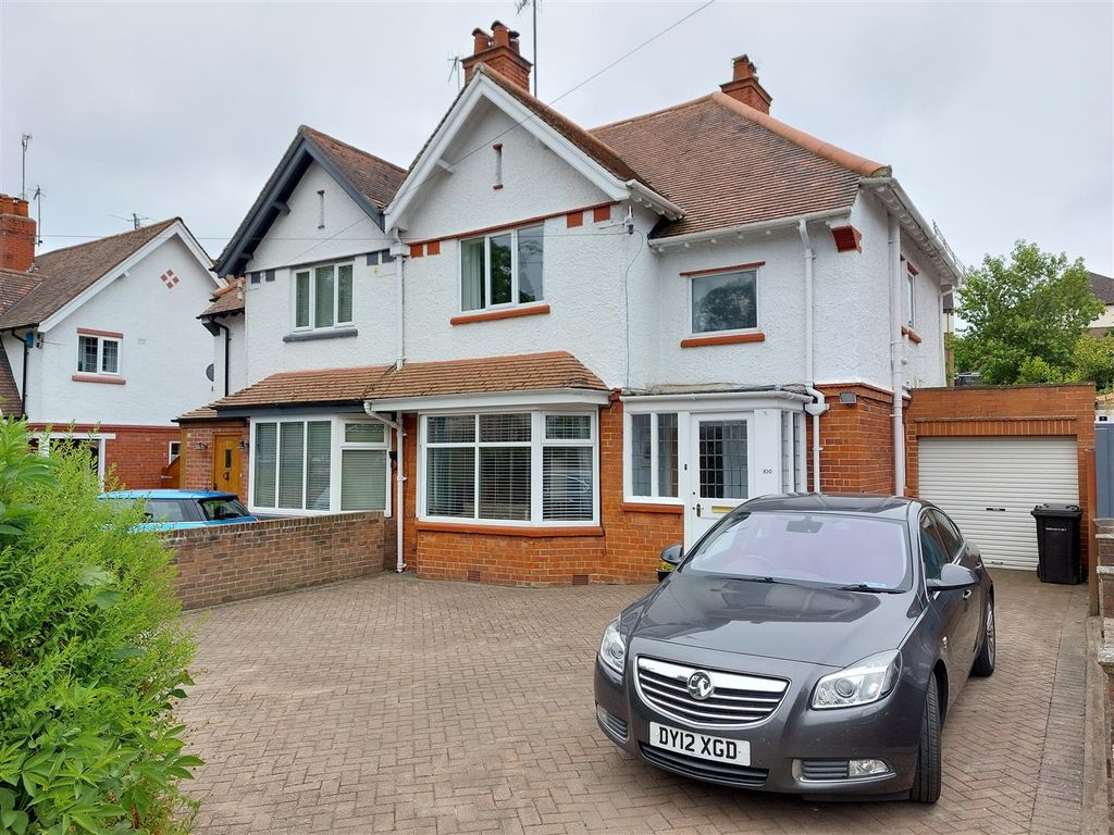 4 bed semidetached house for sale in Stepney Road, Scarborough YO12