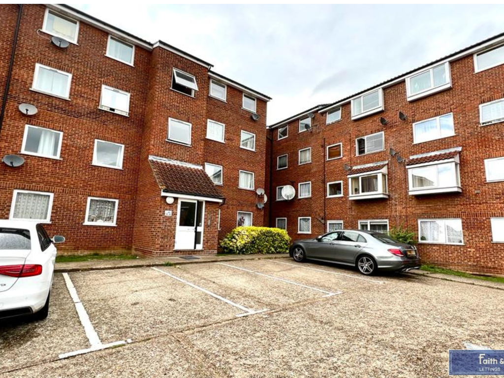 2 bed flat for sale in Makepeace Road, Northolt UB5 Zoopla