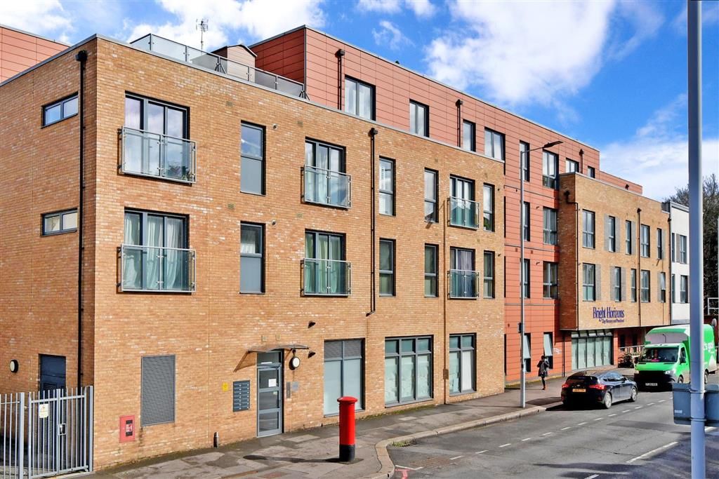 2 bed flat for sale in Carshalton Road, Carshalton, Surrey SM5 Zoopla