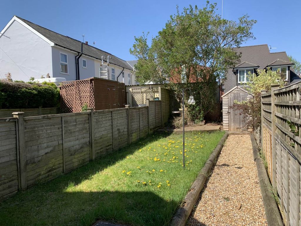 2 bed terraced house to rent in Edward Street, Rusthall, Tunbridge