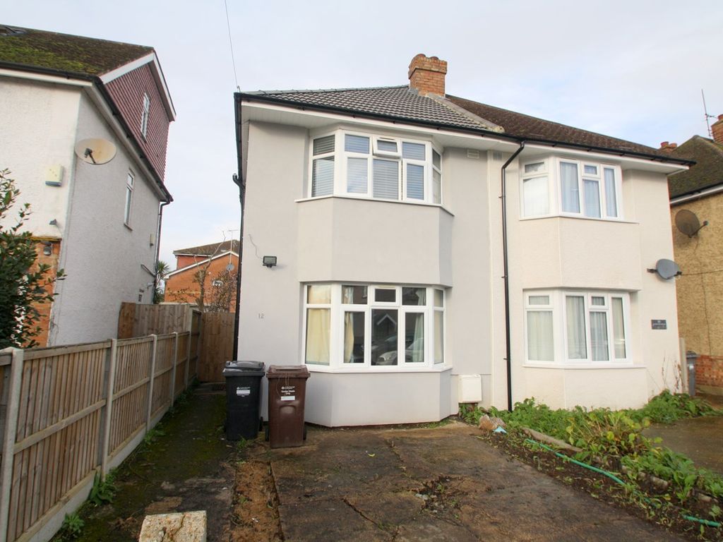 3 bed semidetached house for sale in Ellington Road, Feltham TW13, £