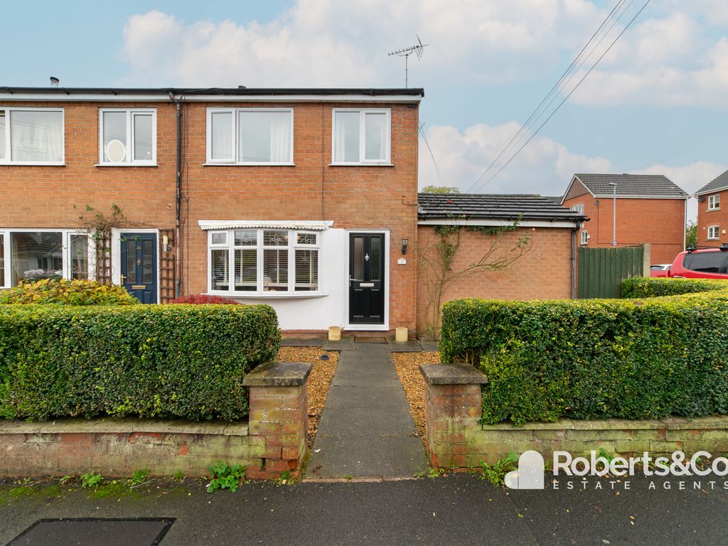 3 bed end terrace house for sale in Bannister Hall Drive, Higher Walton