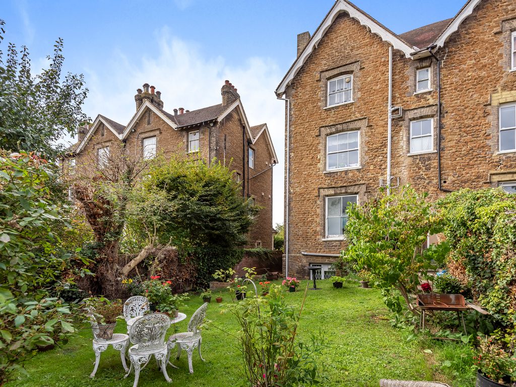 Stoke Road, Guildford, Surrey GU1  