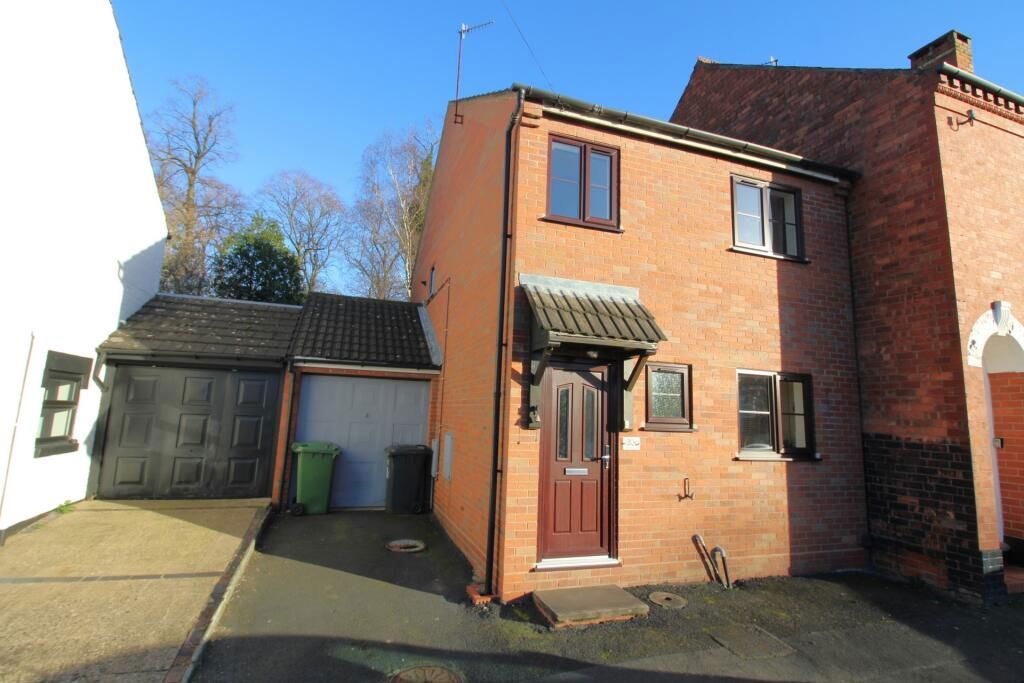3 bed detached house for sale in Brook Street, Kidderminster DY11, £200,000 Zoopla