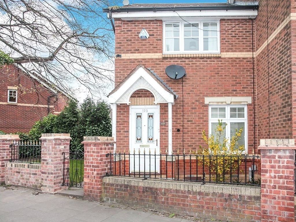 2 bed end terrace house for sale in Hen Lane, Coventry, West Midlands