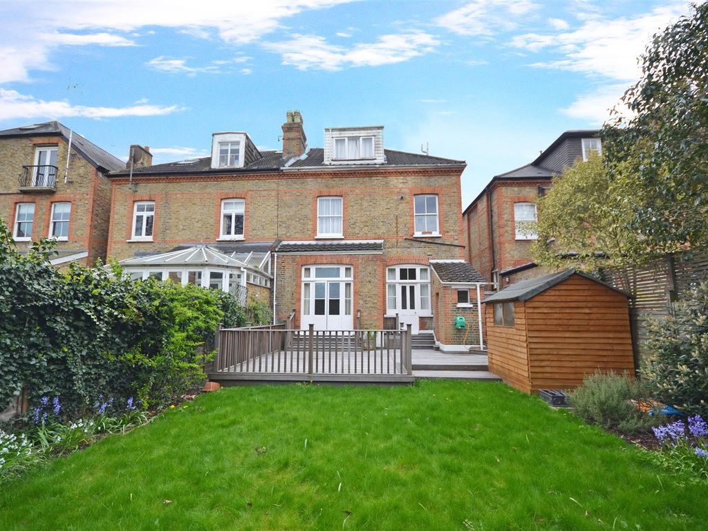 2 bed flat to rent in St. Stephens Gardens, Twickenham TW1, £2,750 pcm