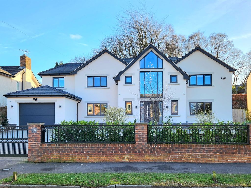 4 bed detached house for sale in Delphfields Road, Appleton, Warrington