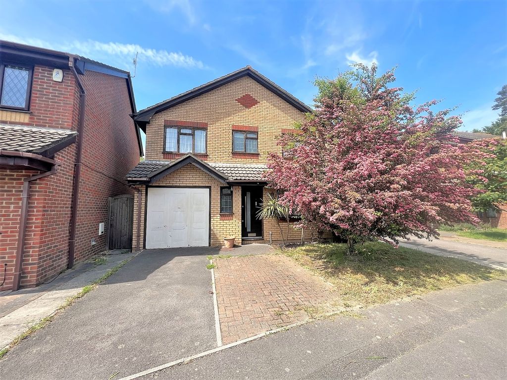 4 bed detached house for sale in Ryall Road, Canford Heath, Poole BH17 Zoopla
