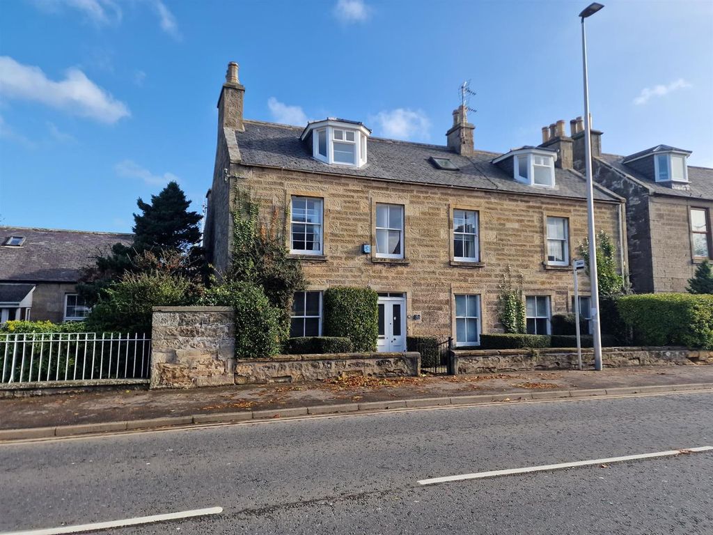 2 bed flat for sale in Hay Street, Elgin IV30, £125,000 Zoopla