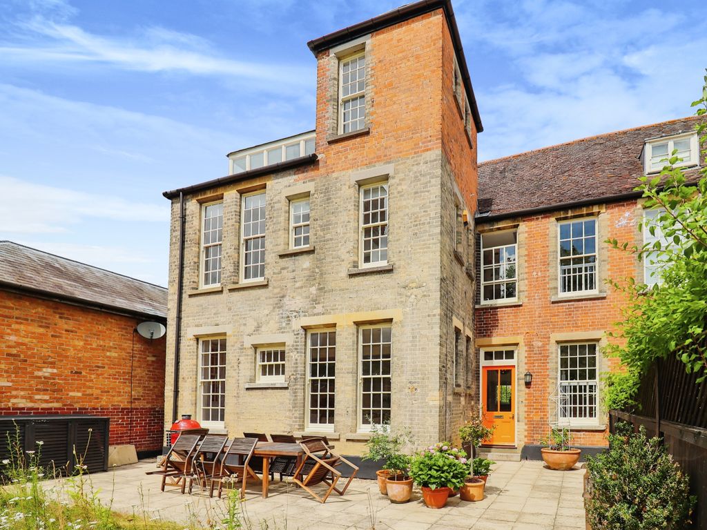 5 bed town house for sale in Clements Road, Melton, Woodbridge IP12