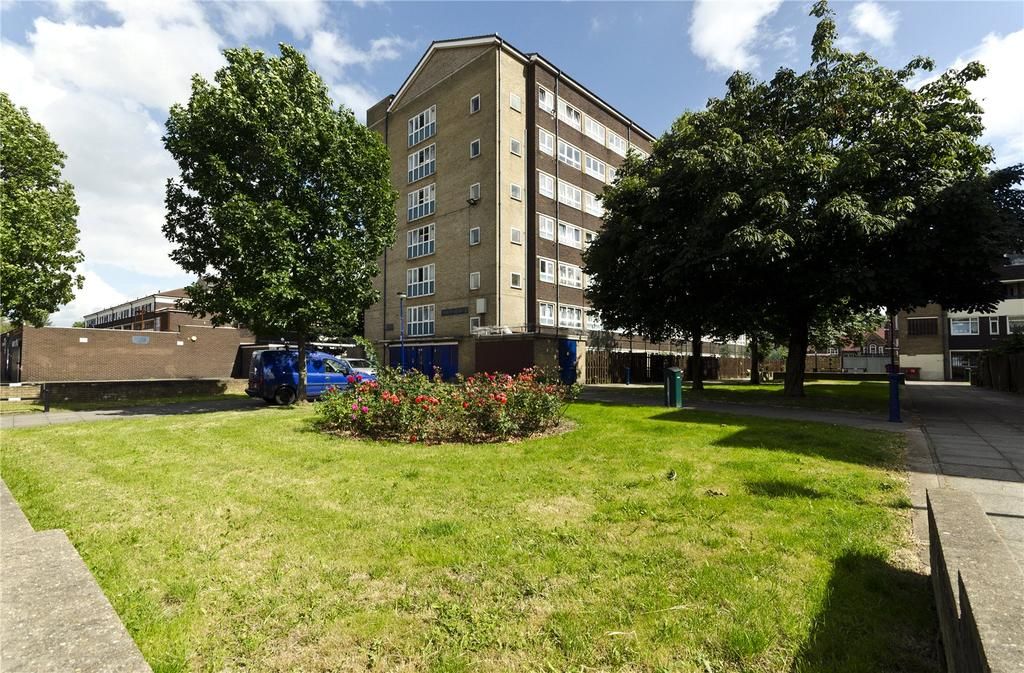 1 bed flat to rent in Heylyn Square, Mile End, London E3, £1,650 pcm