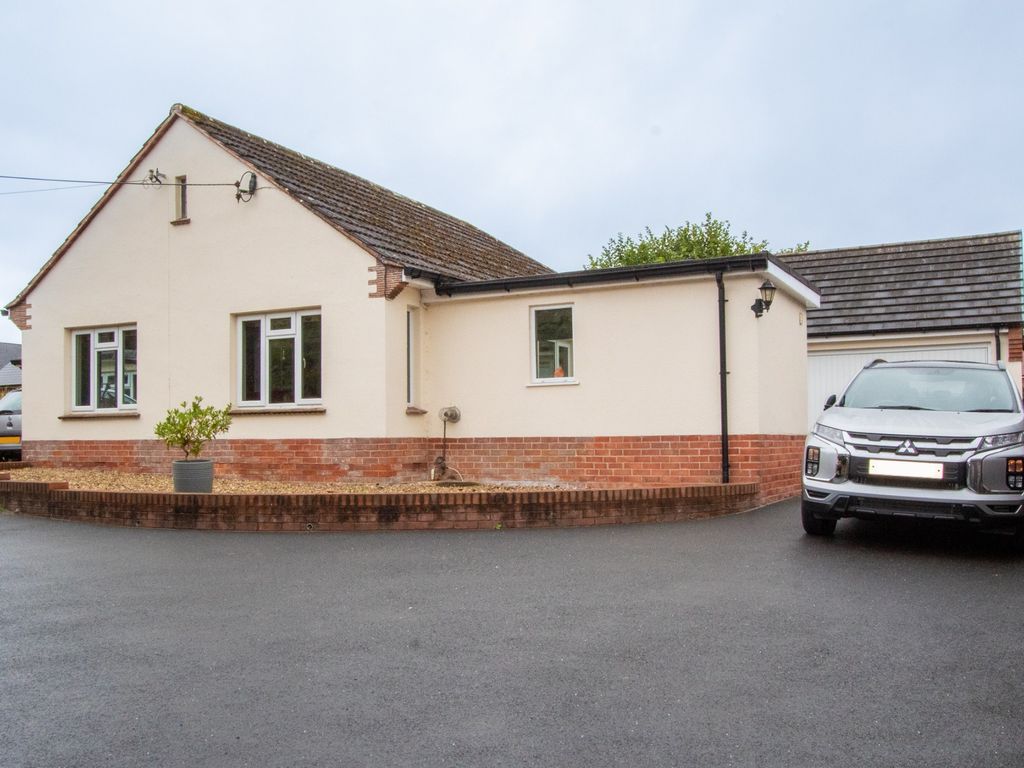 3 bed bungalow for sale in Cadhay, Ottery St. Mary EX11, £545,000 Zoopla