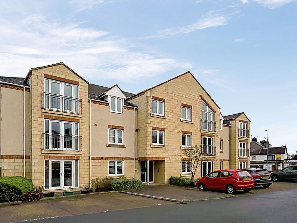 2 bed flat for sale in 205 Broadgate Lane, Horsforth, Leeds LS18 Zoopla