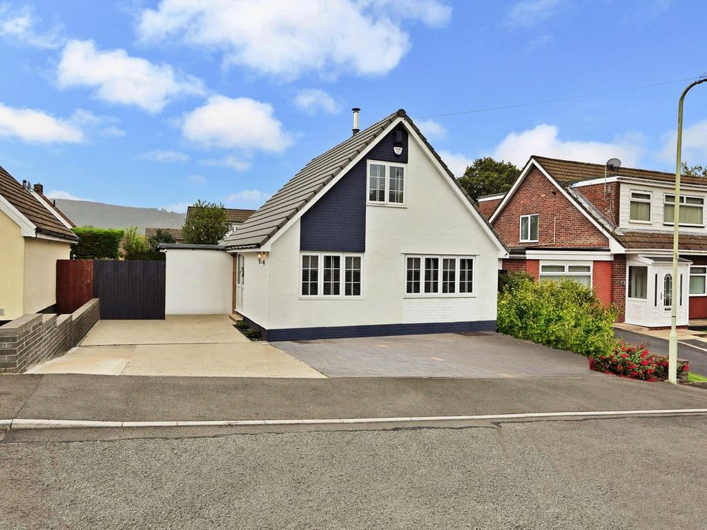 3 bed detached house for sale in Bryn Awel, CoedYCwm, Pontypridd CF37