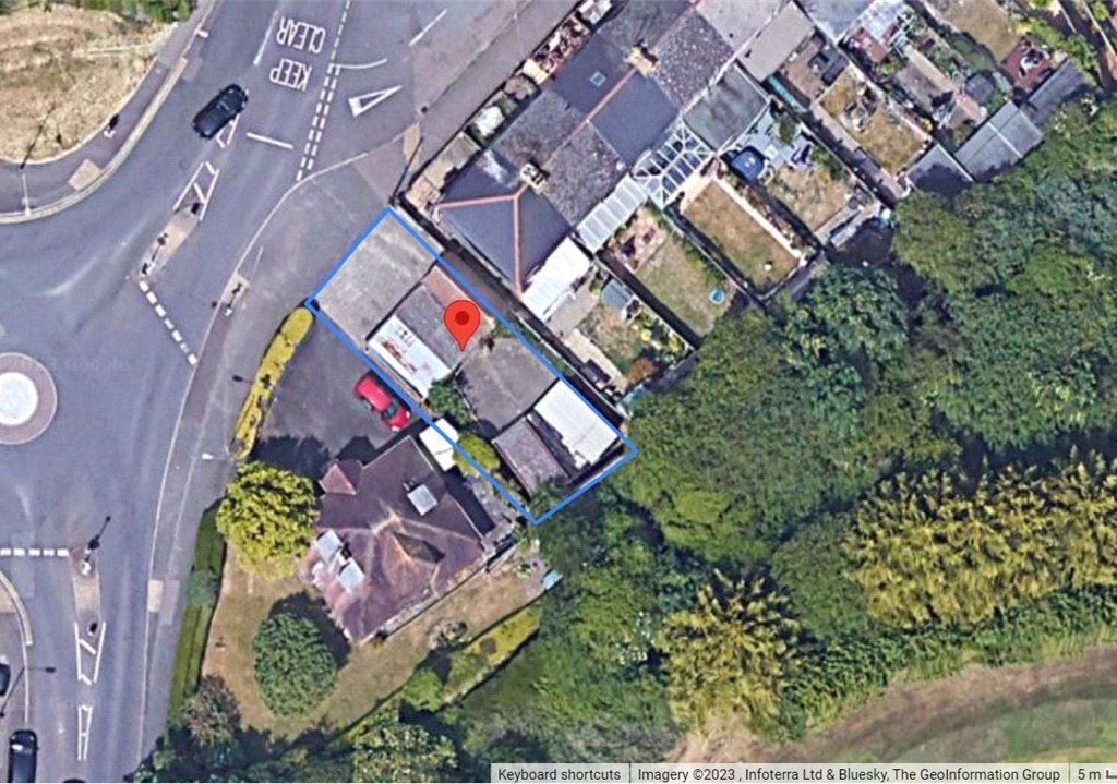 Property for sale in Woodlands Road, Gillingham, Kent ME7, £120,000