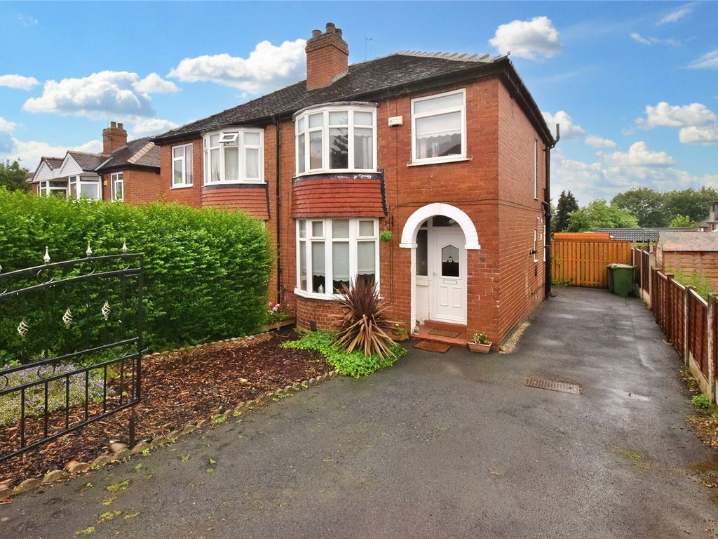 3 bed semidetached house for sale in Dragon Crescent, Leeds, West
