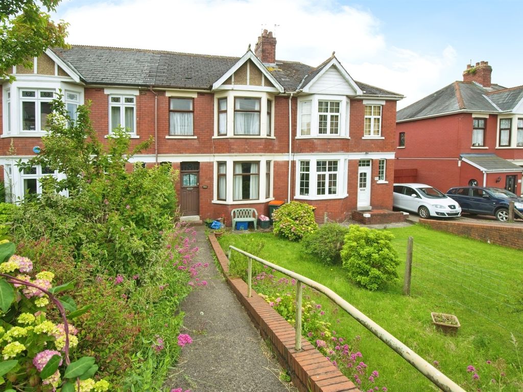 3 bed terraced house for sale in Chepstow Road, Newport NP19, £220,000