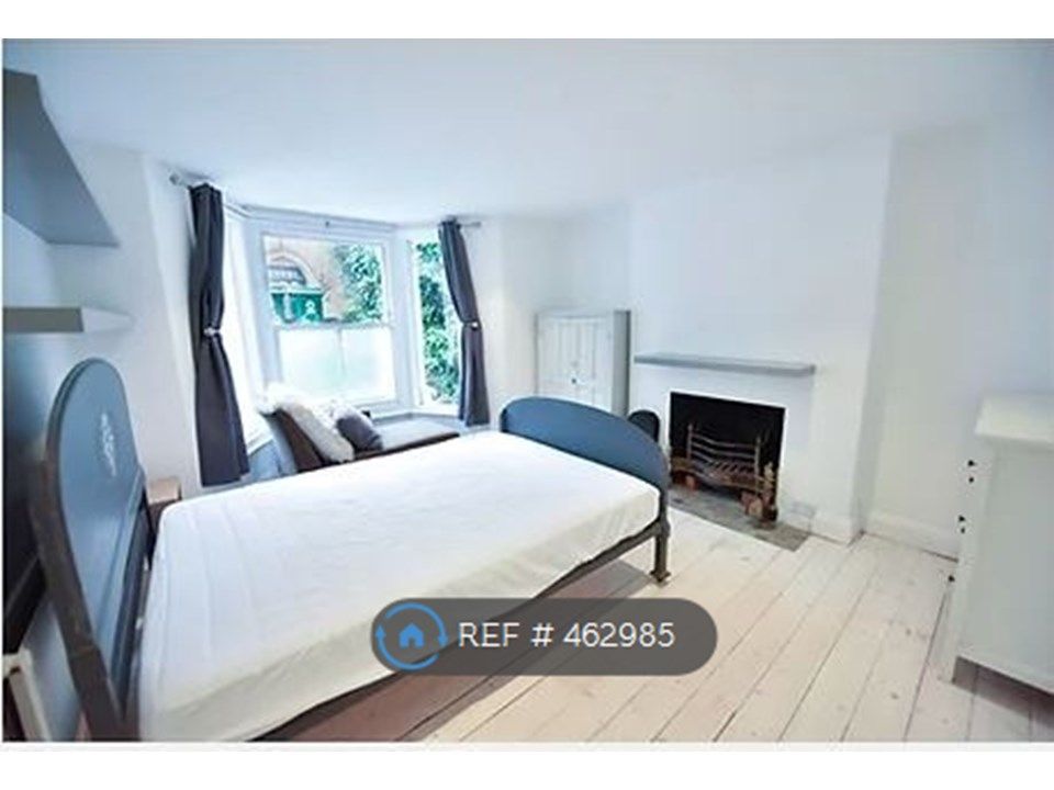 Room to rent in East Dulwich Grove, London SE22, £800 pcm Zoopla