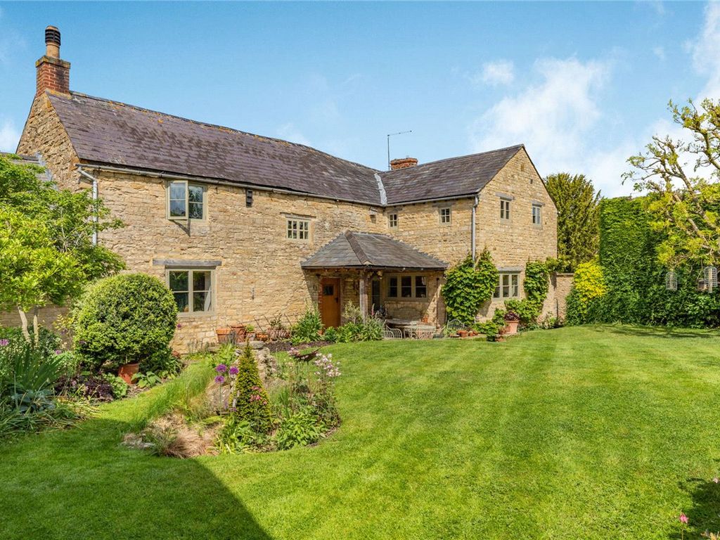 4 bed cottage for sale in Bridge Road, Stoke Bruerne, Towcester
