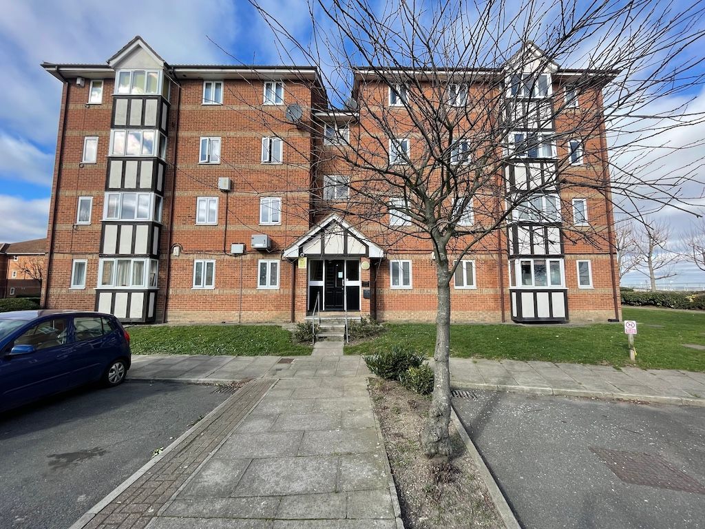 2 bed flat for sale in 62 Chandlers Drive, Erith DA8 Zoopla