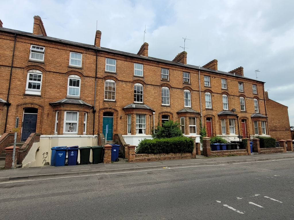 1 bed flat for sale in Marlborough Road, Banbury OX16 Zoopla